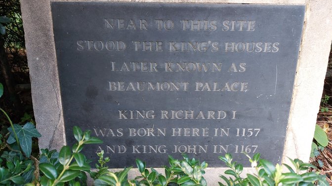 Beaumont Palace Marker