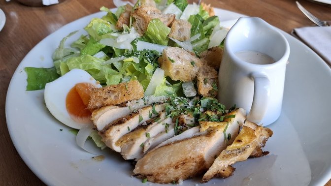 Quod Restaurant & Bar