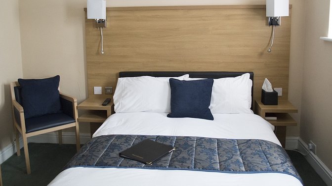 Five Mile Oxford Hotel