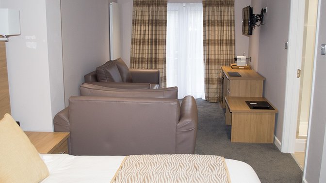 Five Mile Oxford Hotel