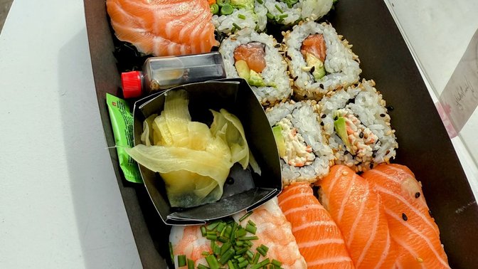 itsu - Oxford Cornmarket Street