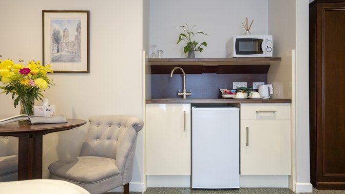 Marlborough House Hotel - Guest House