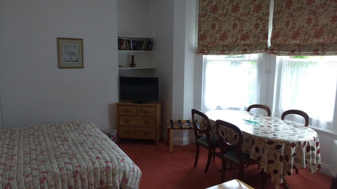 Acorn Guest House