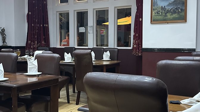 Everest Nepalese Restaurant And Bar