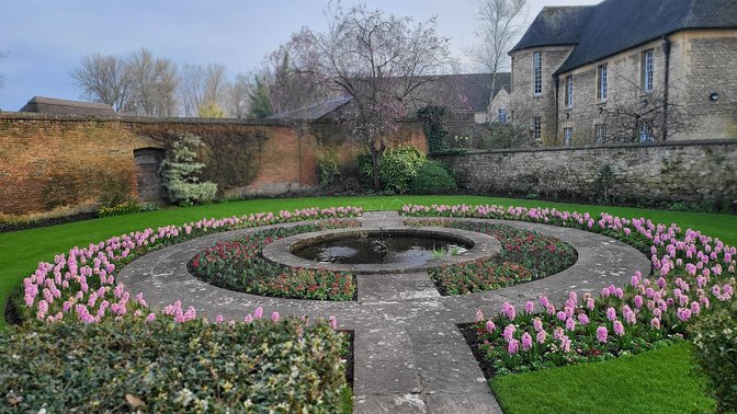Christ Church War Memorial Garden