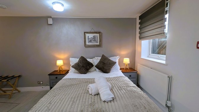 Lakeside Oxford Hotel