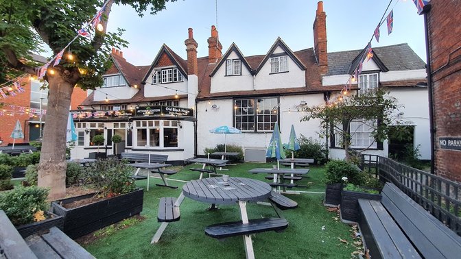 The Old Black Horse Inn