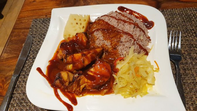 Comie's Caribbean Grill