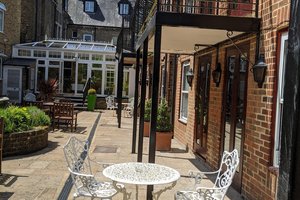 Cotswold Lodge Hotel