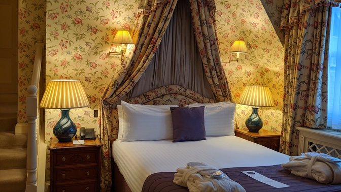 Cotswold Lodge Hotel