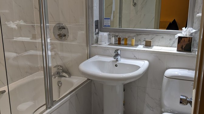 Cotswold Lodge Hotel