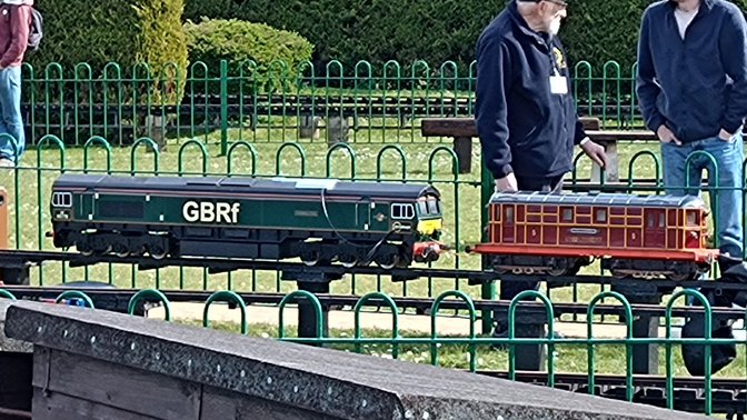 Cutteslowe Park Miniature Railway