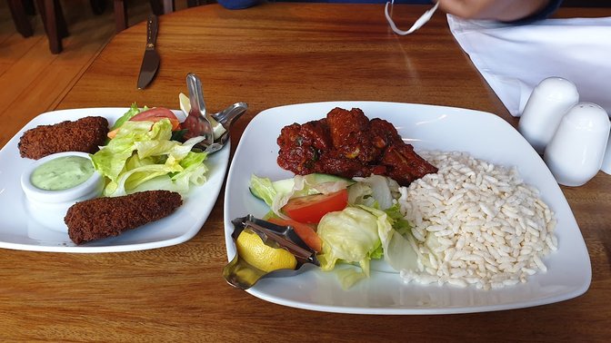 Everest Nepalese Restaurant and Bar