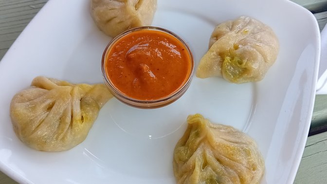 Everest Nepalese Restaurant and Bar