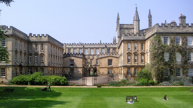 Explore Oxford Day Tours