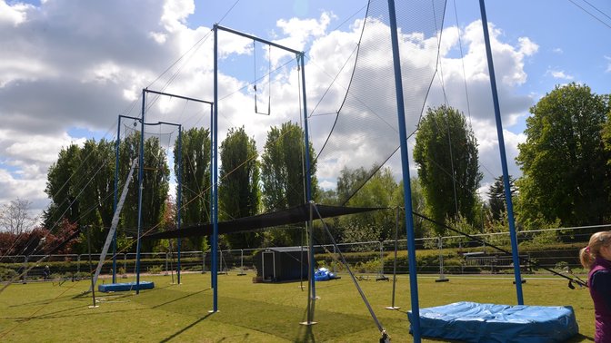 High Fly Trapeze