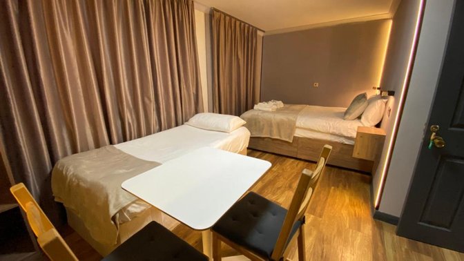 Hollybush Guest House