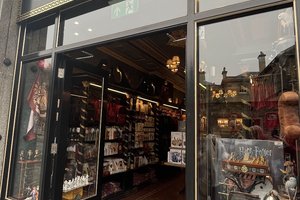 House Of Wonders Store