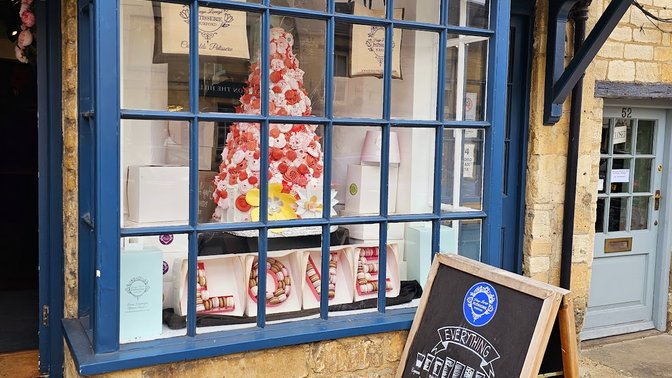 Hugo's Amazing Experiences