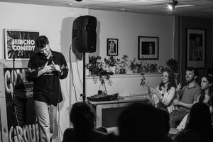 Ja, Ha Comedy \u002D Stand Up In Spanish