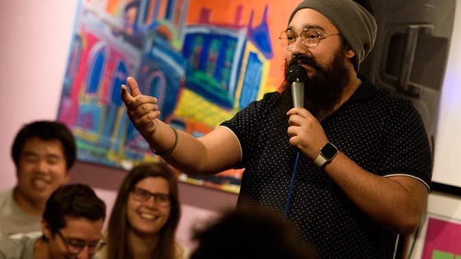 Ja, Ha Comedy - Stand Up In Spanish