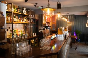 James St Tavern