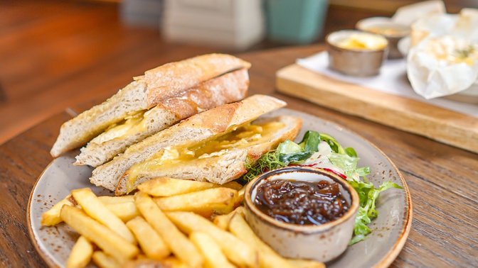 Kings Arms Pub Sandford