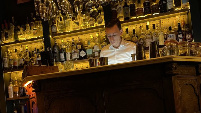 Lynrace Spirit Cocktail Bar