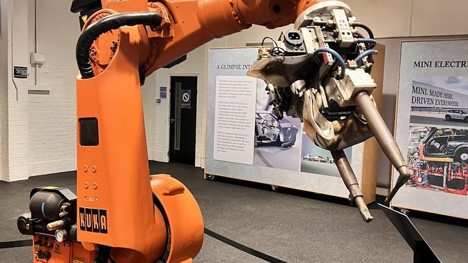 Mini Factory Tour - Mini Plant Oxford