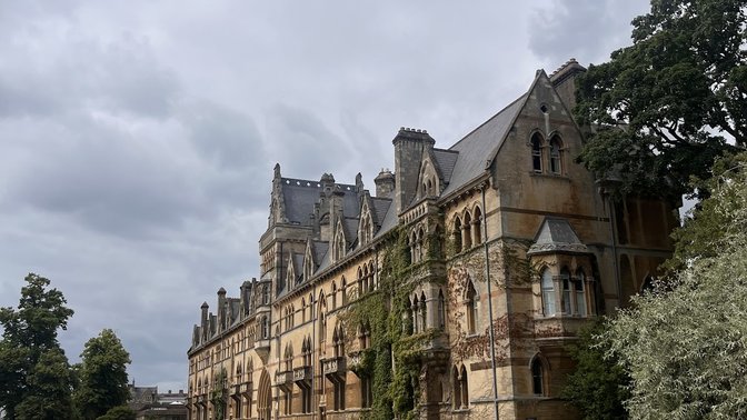 Oxford Alumni Tours