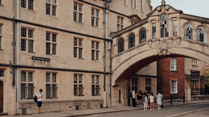 Oxford Alumni Tours