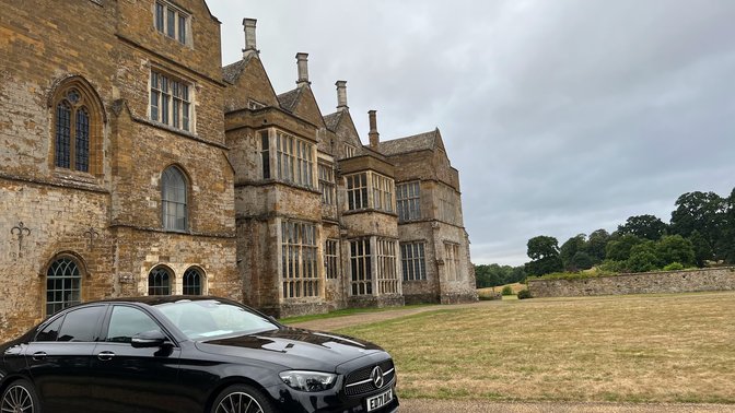 Oxford Private Transfers & Limo Services: Airport, Cruise Port, Hotel Pickups