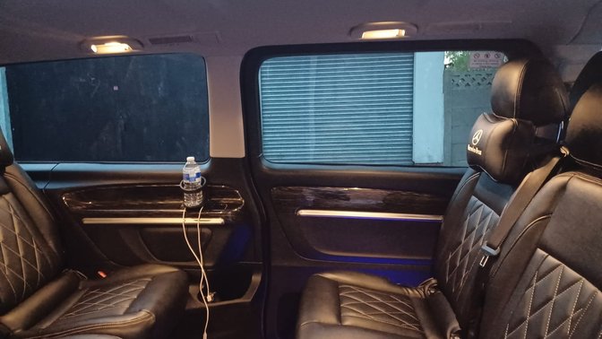 Private Transfer from London to Oxford Karline Transfers