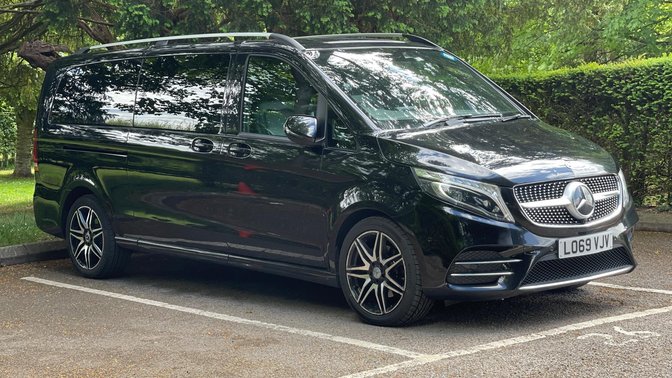 Private Transfer from London to Oxford Karline Transfers