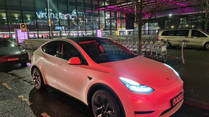 Private Transfer from London to Oxford Karline Transfers