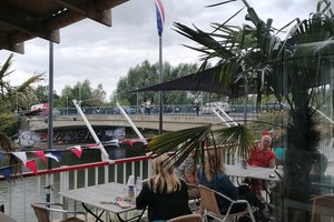 Rowing Club Bar \u0026 Cafe