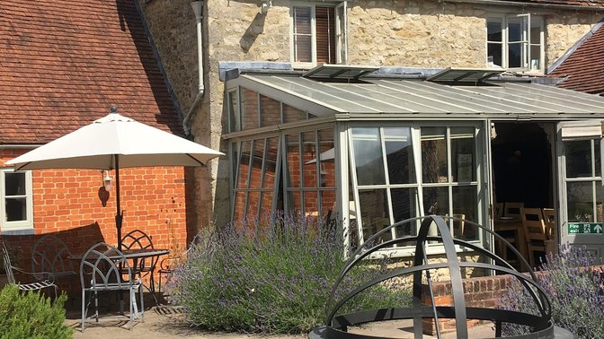 The Mole Inn Restaurant