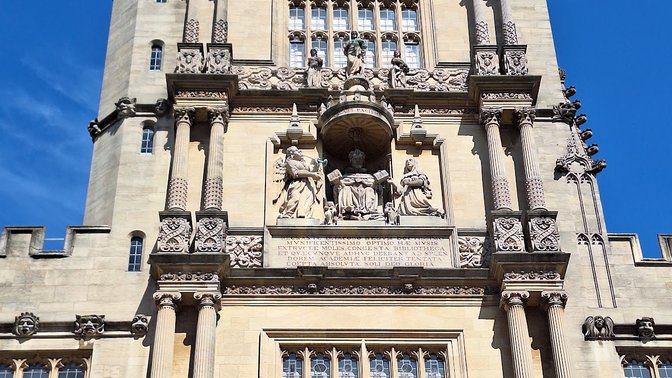 Tours of Oxford, Private Walking Tours of Oxford for the Discerning Traveller