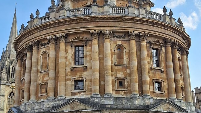 Tours of Oxford, Private Walking Tours of Oxford for the Discerning Traveller