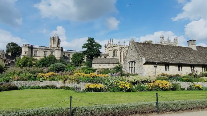 Tours of Oxford, Private Walking Tours of Oxford for the Discerning Traveller