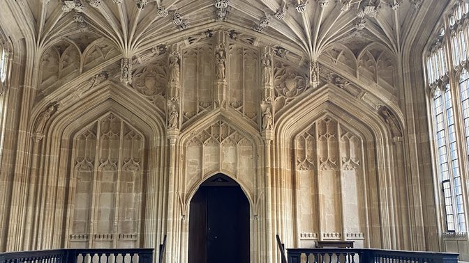 Tours of Oxford, Private Walking Tours of Oxford for the Discerning Traveller