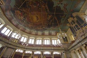 Tchaikovsky's Fifth Symphony Resounds in Wren's Sheldonian