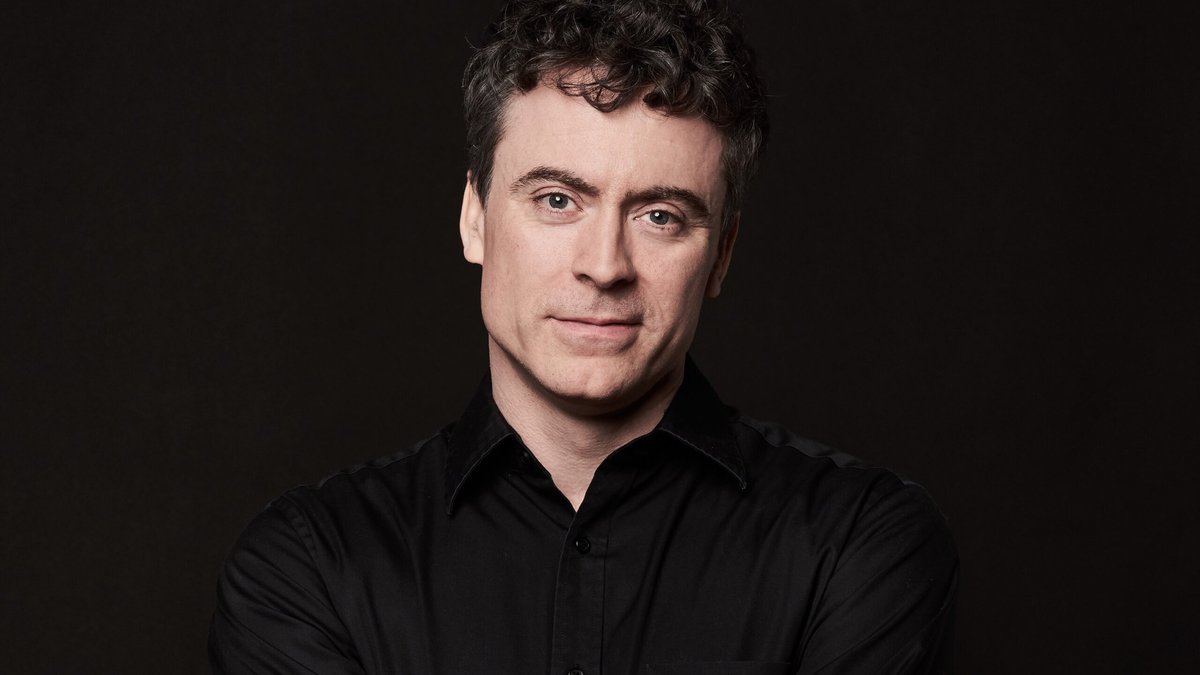 Paul Lewis Tests the Acoustic Limits of the Sohmen Concert Hall