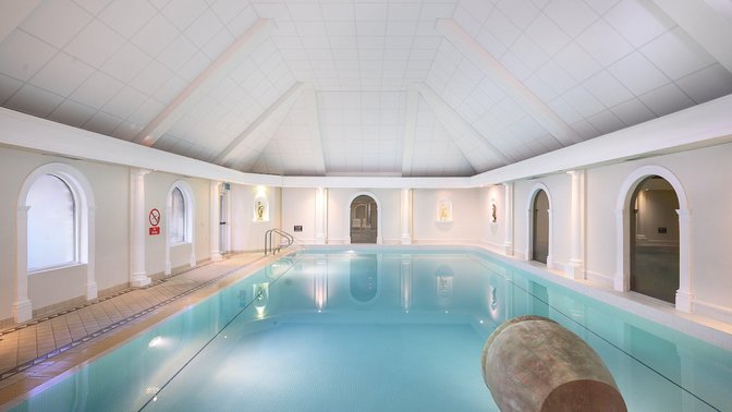 voco Oxford Thames by IHG