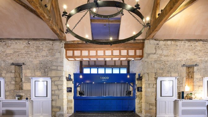 voco Oxford Thames by IHG